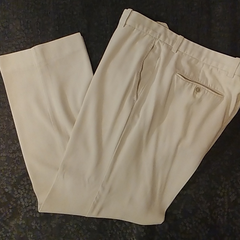 Tommy Bahama Silk/Cotton Pants in Eggshell White.